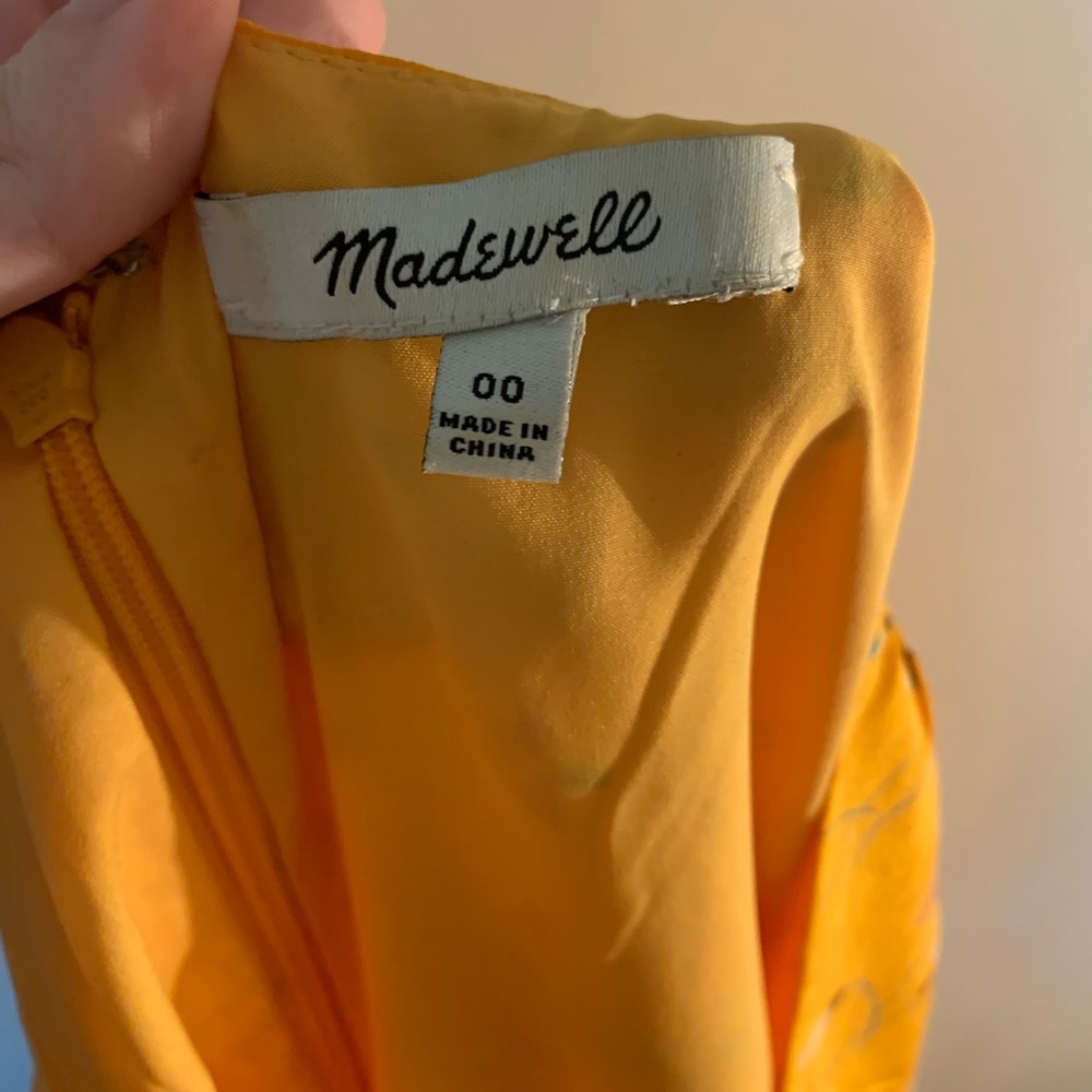 MADEWELL YELLOW SILK V-NECK FLORAL DRESS - 00 - Picture 4 of 7